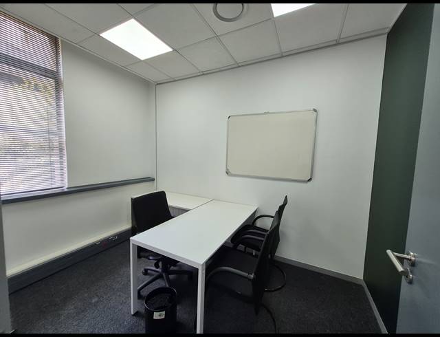 109M² OFFICE TO LET IN SANDTON CENTRAL